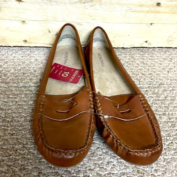 Merona size 10 brown penny loafers - Picture 1 of 5